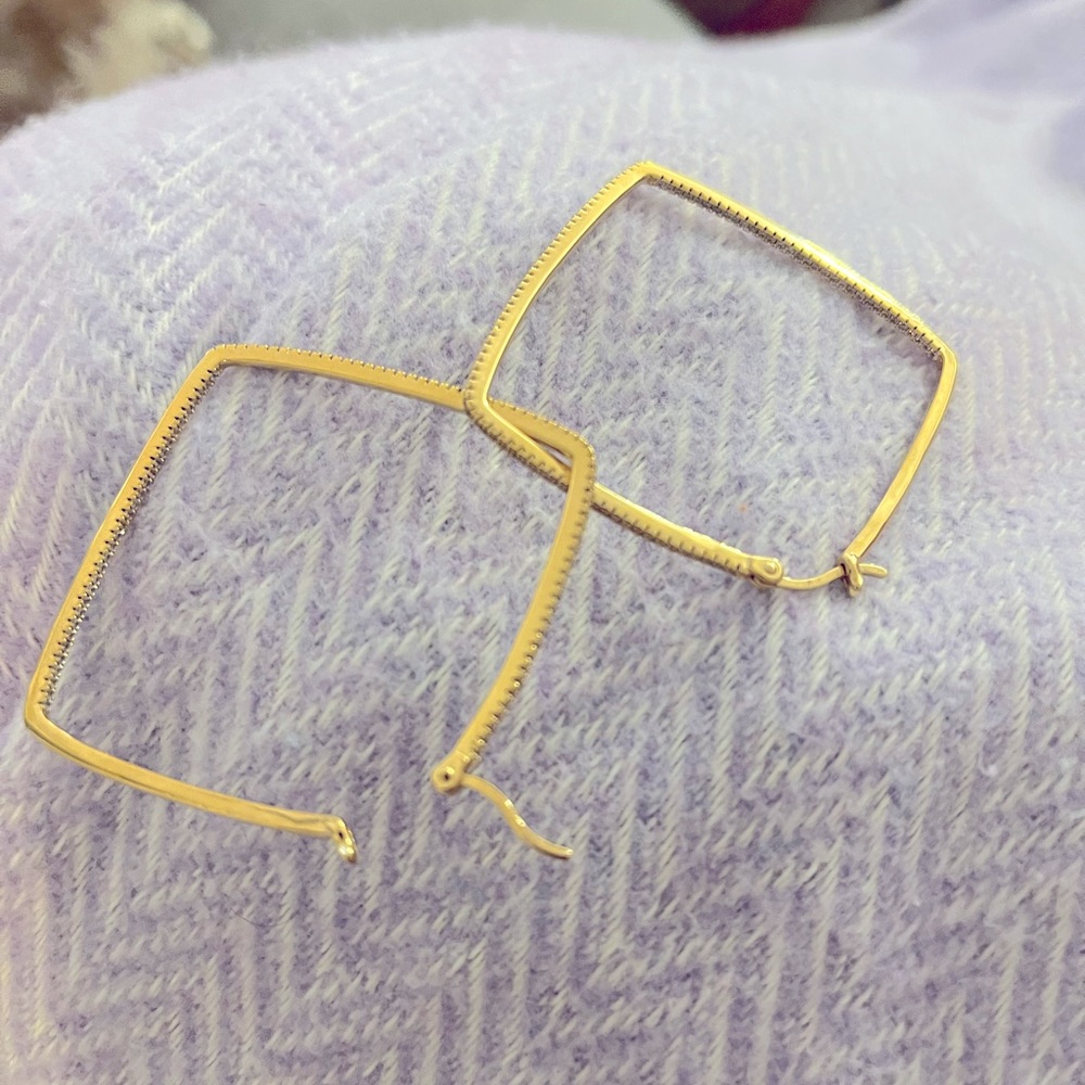 Gold plated square earrings with rhinestones
